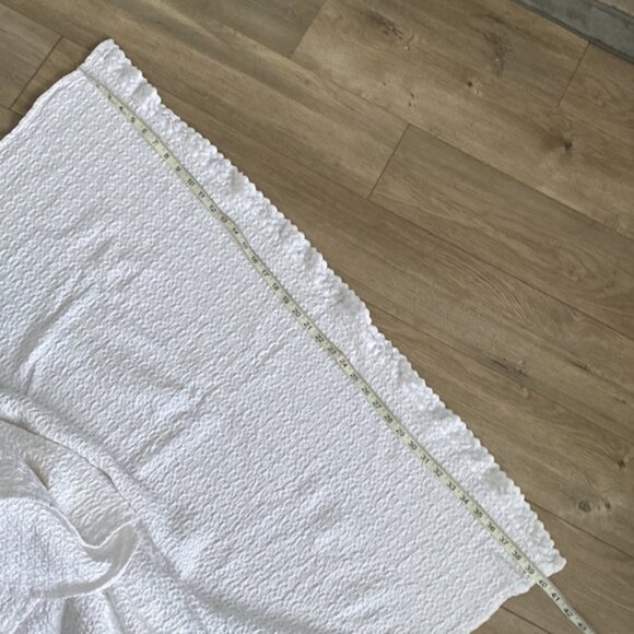 Waffle coverlet lace trim end of bed narrow throw secure topper accent white - Picture 2 of 5